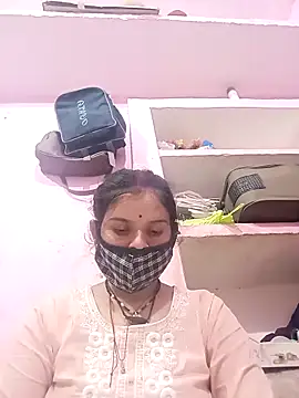 Snapshot of Hot_bri2 chatting on April 7, 4:18 pm Hot bri2 online show from April 7, 4:18 pm