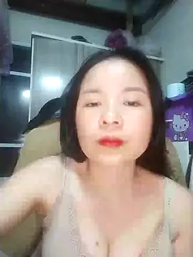 Snapshot of Ivy_Trix2 chatting on February 25, 2:48 pm Ivy Trix2 online show from February 25, 2:48 pm