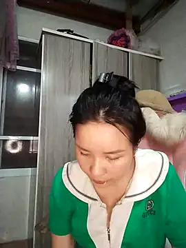 Ivy Trix2 online show from March 29, 1:44 pm