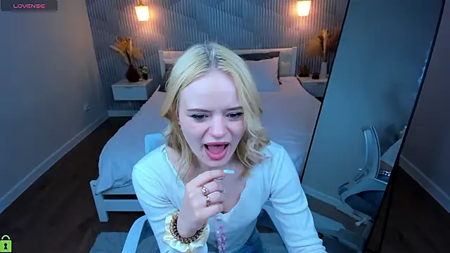 Tessa Ashe online show from March 19, 9:57 am