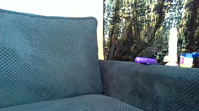 themhs online show from April 14, 2:23 pm