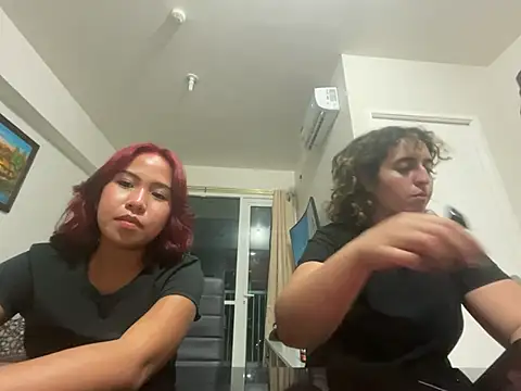 yassiestar online show from March 19, 4:22 pm