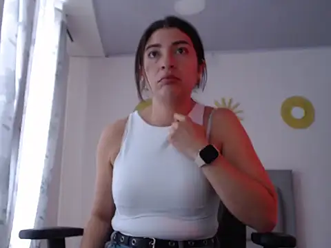Snapshot of Julietaamado chatting on May 22, 3:28 pm Julietaamado online show from May 22, 3:28 pm