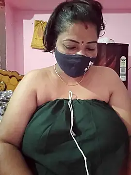 Snapshot of tamil_lathikaaa chatting on May 20, 5:46 am tamil lathikaaa online show from May 20, 5:46 am
