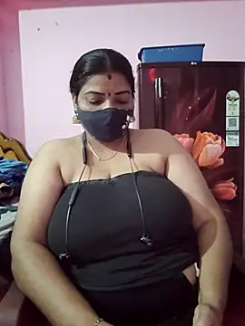 Snapshot of tamil_lathikaaa chatting on May 31, 6:09 pm tamil lathikaaa online show from May 31, 6:09 pm