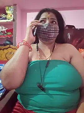 Snapshot of tamil_lathikaaa chatting on June 8, 3:29 am tamil lathikaaa online show from June 8, 3:29 am