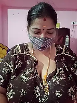 Snapshot of tamil_lathikaaa chatting on June 15, 3:31 am tamil lathikaaa online show from June 15, 3:31 am