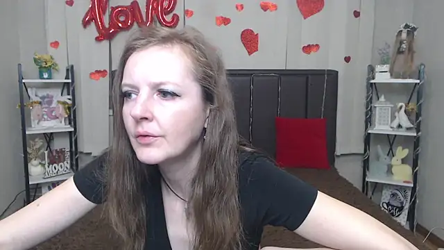Snapshot of MeganPirs chatting on April 22, 5:36 pm MeganPirs online show from April 22, 5:36 pm