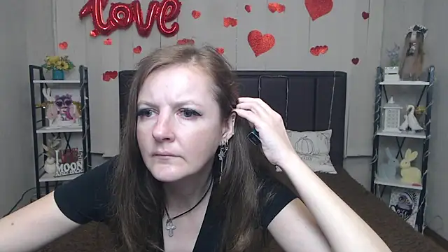 Snapshot of MeganPirs chatting on May 13, 5:32 pm MeganPirs online show from May 13, 5:32 pm