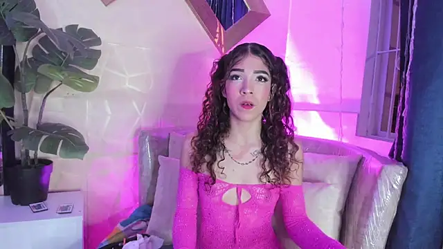 evelyn  rose1 online show from April 10, 5:01 am