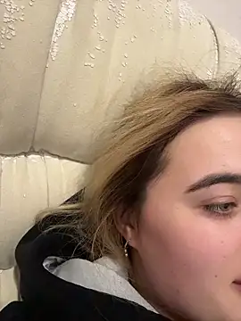 TiffanyCouture online show from February 28, 5:47 pm