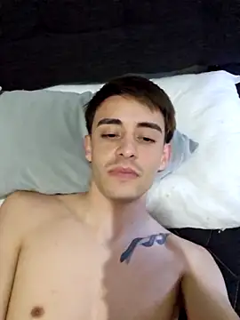 Snapshot of gastontwink chatting on February 26, 6:23 am gastontwink online show from February 26, 6:23 am