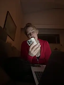 JuliaPrivat online show from February 28, 11:06 pm