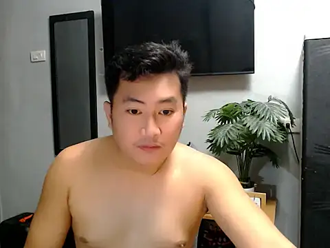Snapshot of Bigdaddybear888 chatting on July 15, 6:13 pm Bigdaddybear888 online show from July 15, 6:13 pm