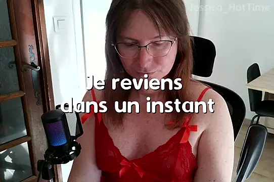Snapshot of Jessica_hotTime chatting on April 8, 4:18 pm Jessica hotTime online show from April 8, 4:18 pm