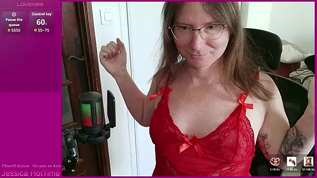 Snapshot of Jessica_hotTime chatting on May 18, 9:48 am Jessica hotTime online show from May 18, 9:48 am