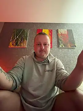 Snapshot of sexynikola chatting on March 3, 6:25 pm sexynikola online show from March 3, 6:25 pm