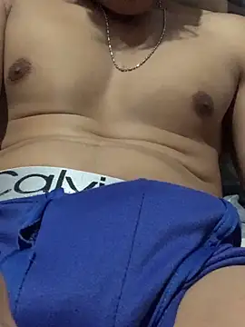 Snapshot of Tu_gymrat chatting on March 3, 5:35 am Tu gymrat online show from March 3, 5:35 am