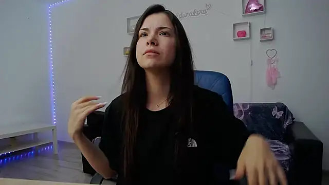 LauraLora3 online show from July 8, 7:24 am