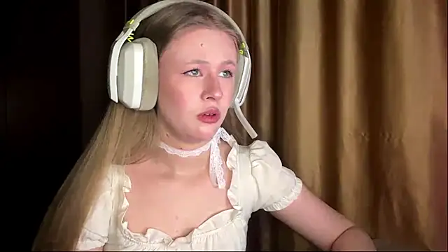 lisa high online show from March 5, 11:17 am