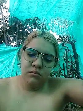 single kitten online show from April 10, 12:21 pm