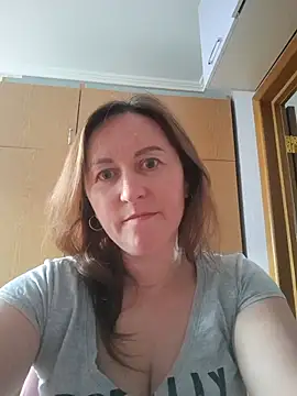 Snapshot of ChristinaYork chatting on February 27, 2:50 pm ChristinaYork online show from February 27, 2:50 pm