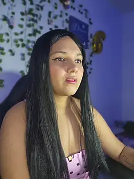 Snapshot of aurora_bela chatting on April 25, 3:20 am aurora bela online show from April 25, 3:20 am