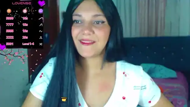 Snapshot of aurora_bela chatting on June 10, 1:28 am aurora bela online show from June 10, 1:28 am