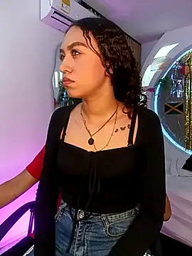 ritzabeth daniel online show from April 17, 2:36 am