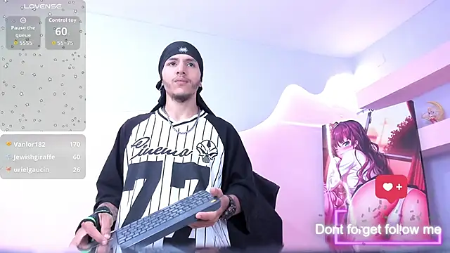 DanteLuxx online show from April 12, 3:44 am