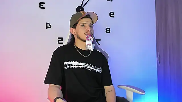 Snapshot of Nathan--Ferrara chatting on April 8, 1:00 pm Nathan--Ferrara online show from April 8, 1:00 pm