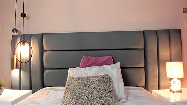 Snapshot of AitanaSantoss chatting on February 27, 11:54 am AitanaSantoss online show from February 27, 11:54 am