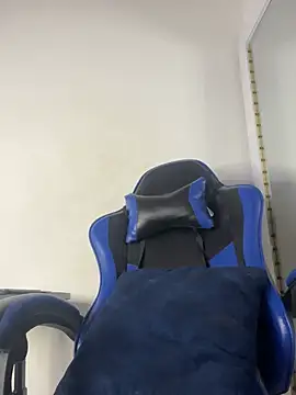 Maddie 7 online show from April 17, 2:36 am