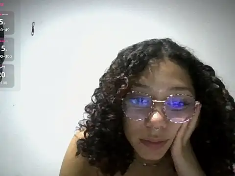 Snapshot of _im_sofia chatting on March 12, 1:01 am im sofia online show from March 12, 1:01 am