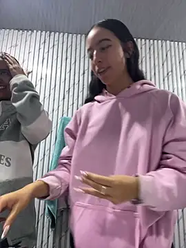 SAMY AND ARI online show from March 30, 11:11 am