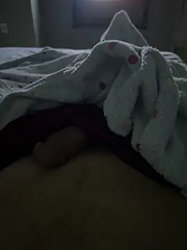 Snapshot of magrinhoGStZ8 chatting on February 27, 11:27 pm magrinhoGStZ8 online show from February 27, 11:27 pm