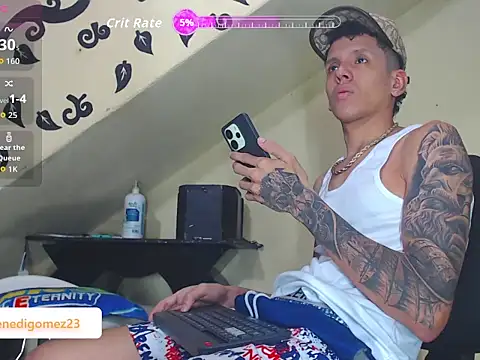 Snapshot of gabriel_reyes21 chatting on February 26, 6:23 am gabriel reyes21 online show from February 26, 6:23 am