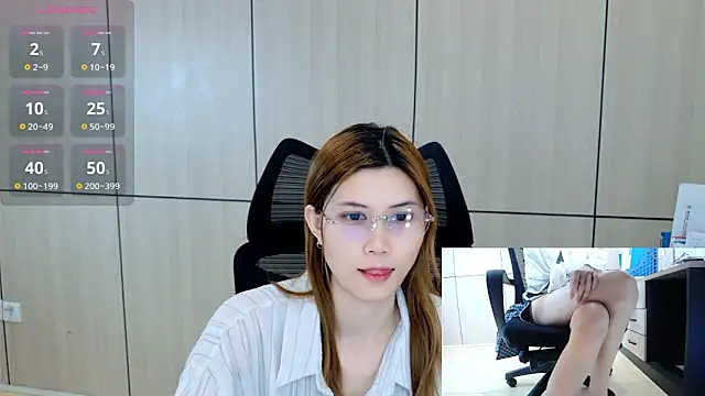 Snapshot of zhen-68 chatting on April 20, 12:46 am zhen-68 online show from April 20, 12:46 am