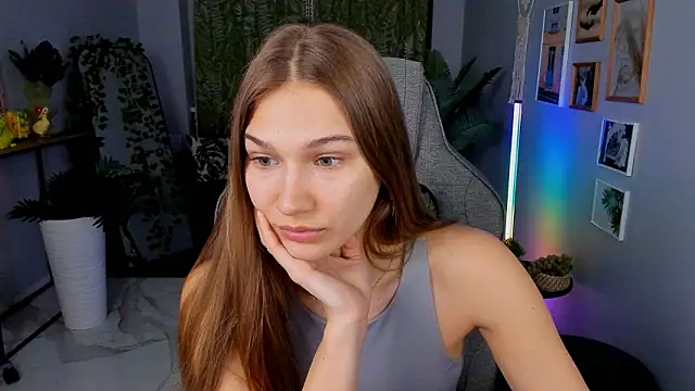 Sweet Emilya online show from March 24, 5:56 am