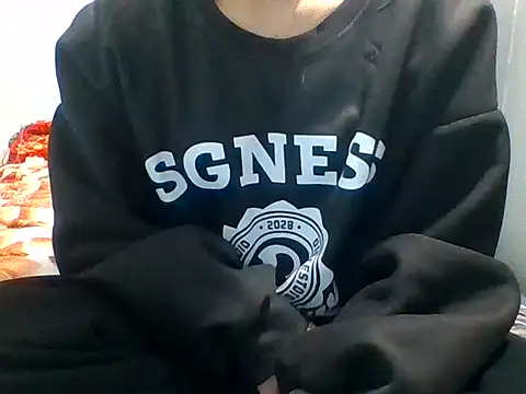 Snapshot of kiraa-007 chatting on March 9, 12:20 pm kiraa-007 online show from March 9, 12:20 pm