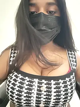 Snapshot of Kushi_12 chatting on April 1, 6:05 pm Kushi 12 online show from April 1, 6:05 pm