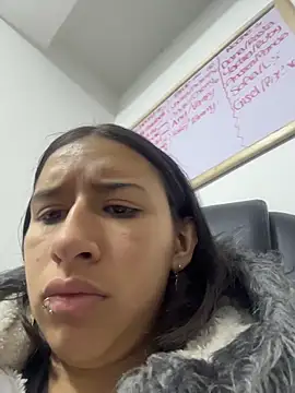 Snapshot of LilyRossi_ chatting on June 3, 11:46 am LilyRossi online show from June 3, 11:46 am