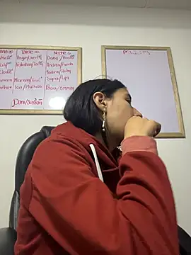 Snapshot of LilyRossi_ chatting on July 10, 12:41 pm LilyRossi online show from July 10, 12:41 pm