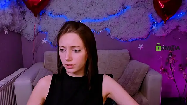 Snapshot of chloe_ley chatting on June 28, 7:09 pm chloe ley online show from June 28, 7:09 pm