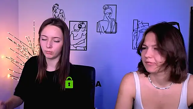 Snapshot of chloe_ley chatting on July 25, 9:07 am chloe ley online show from July 25, 9:07 am