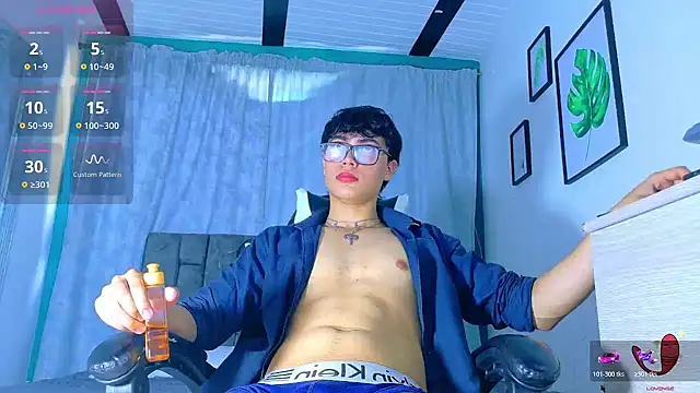 Dantekent online show from April 10, 2:44 pm