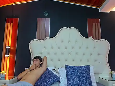 AnnyANDnoah online show from February 28, 1:01 pm