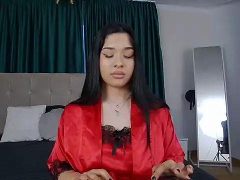 Snapshot of MissNaomiBelle chatting on June 6, 5:50 pm MissNaomiBelle online show from June 6, 5:50 pm