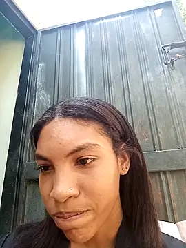 ginevere 20 online show from April 13, 8:03 pm