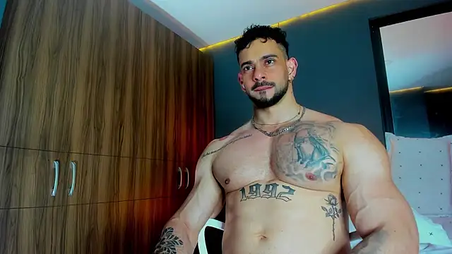 massimo visconti online show from April 1, 2:34 am